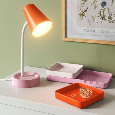 Kolorowa lampka biurkowa pomarańczowo-różowa