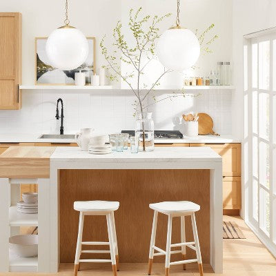 Mlecznoszklana lampa sufitowa z mosiądzem